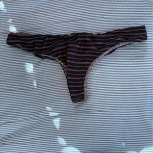 Acacia Hookipa Swim Bottom - size Small